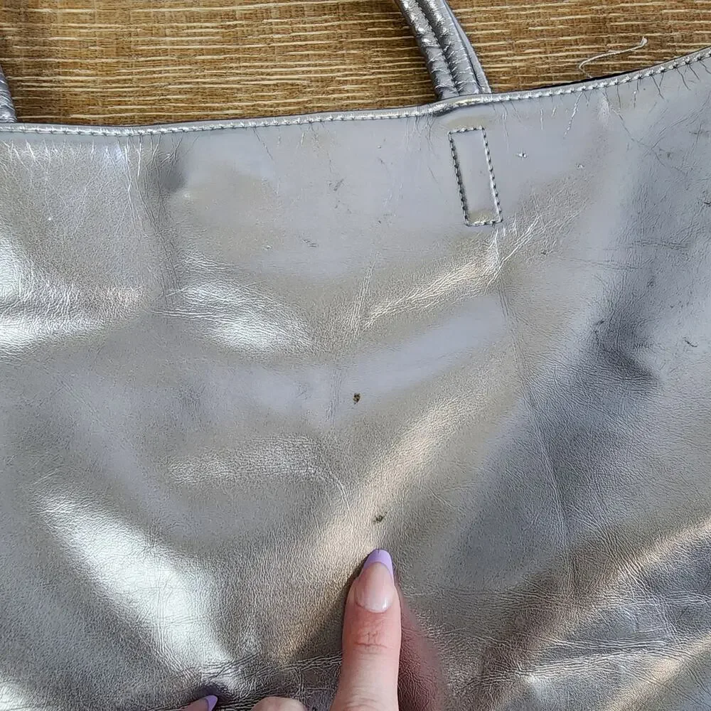 NWT DKNY Silver Skyline Shopping Tote / Sac / Shoulder Bag